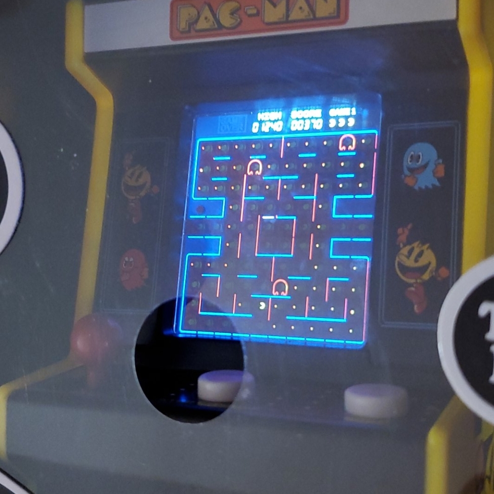 Classic Pac-man with BEW COLOR SCREEN authentic